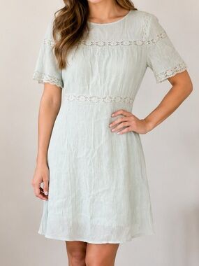 Stevie & Co mint lace midi dress size S